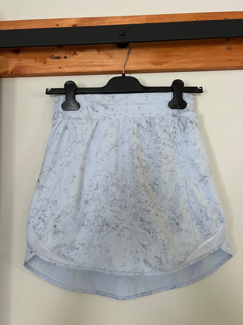 lululemon athletica Hotty Hot High-Rise Athletic Skirt in Gravel Dust Blue Sz 4